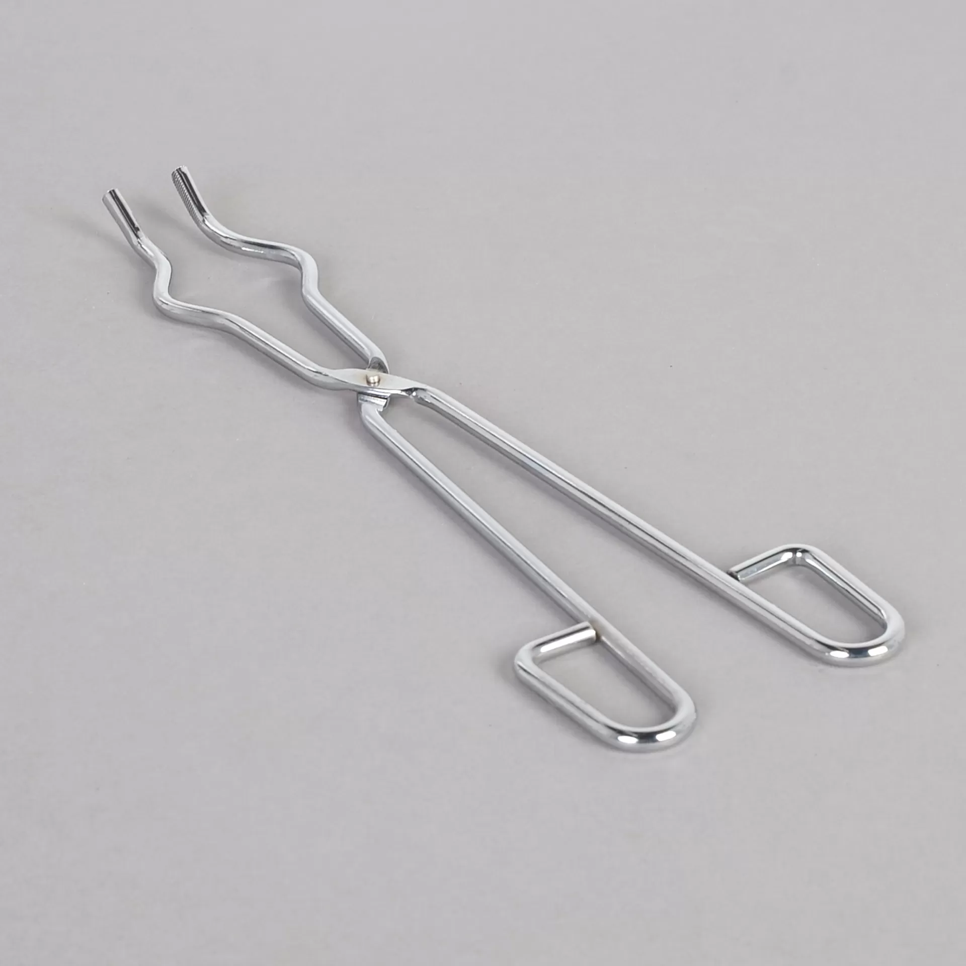 Tongs